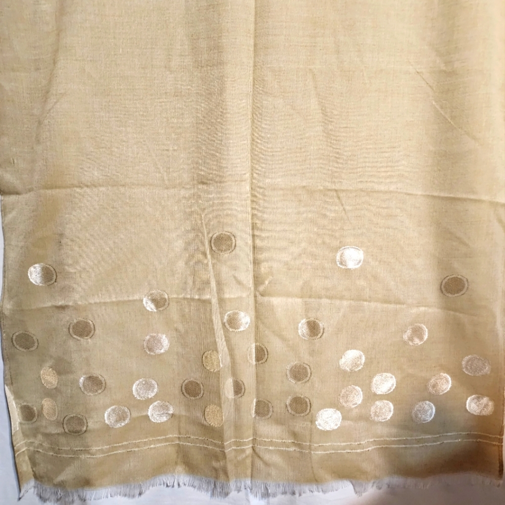 Polka-dot Accented Wraparound Scarf - Picture 3 of 6